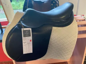 #1425 17.5" Walsall cc Jump, Blk, WIDE