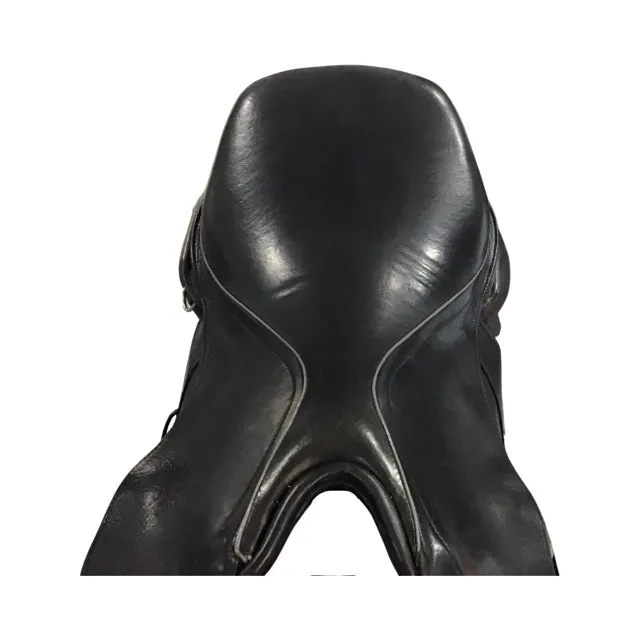 17.5" Pegasus Close Contact Saddle - C