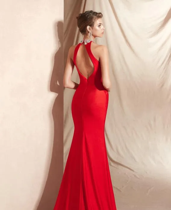 Bodycon Backless Halter Prom Dresses Sleeveless Evening Dress with Beads