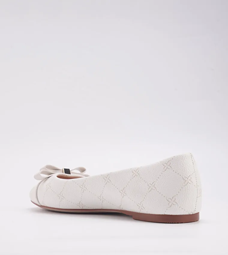 Briss Creme White