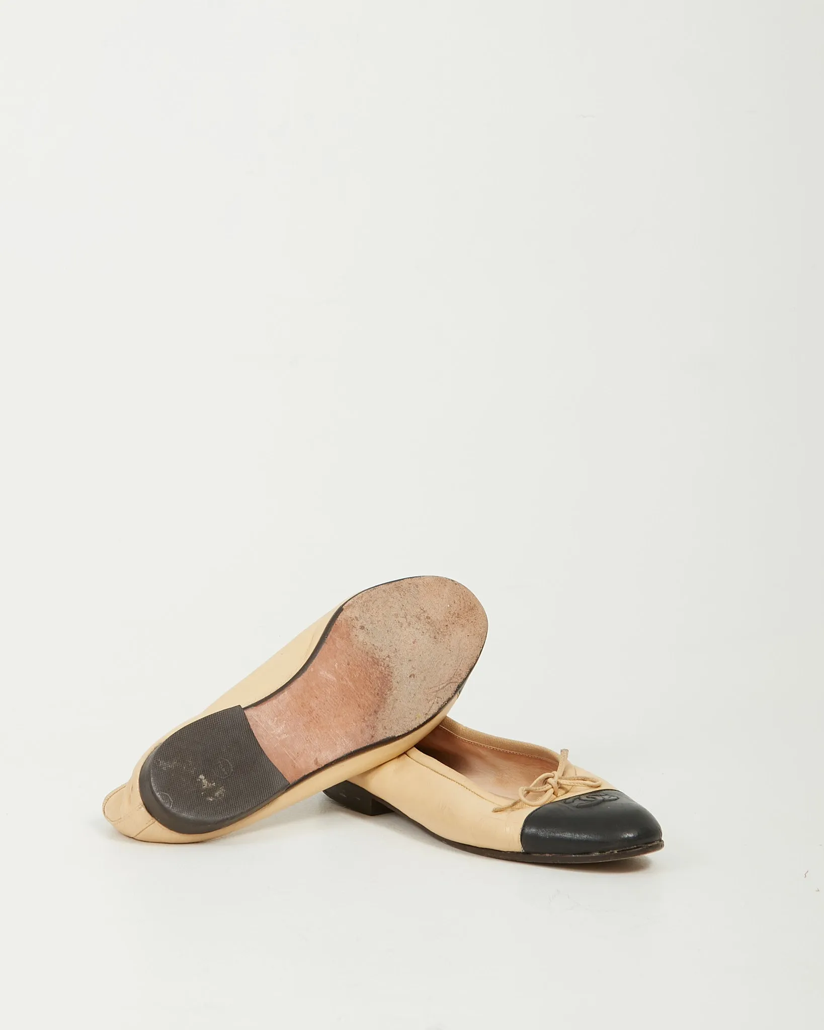 Chanel Beige/Black Classic Vintage Ballerina Flats - 37