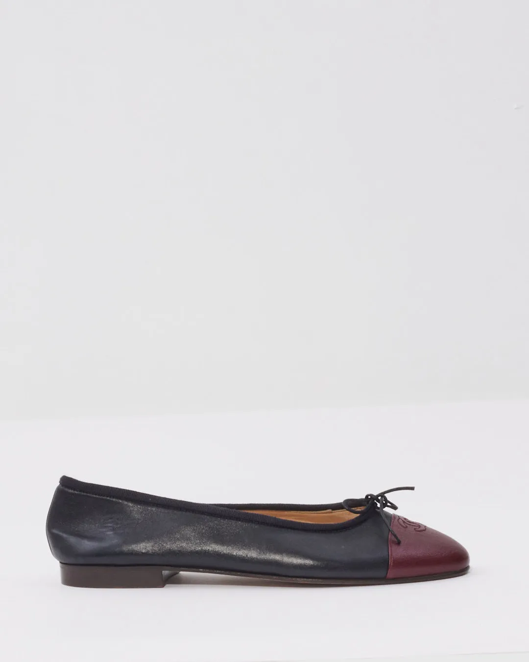 Chanel Black/Burgundy CC Ballerina Flats - 41