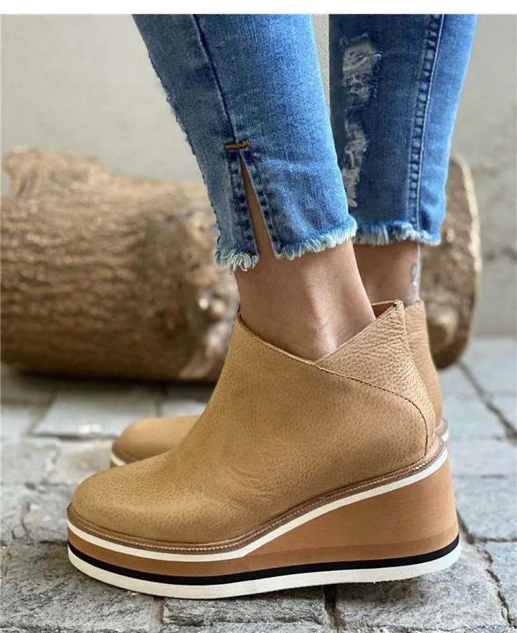 Comfortable and fashionable orthopedic Shoes