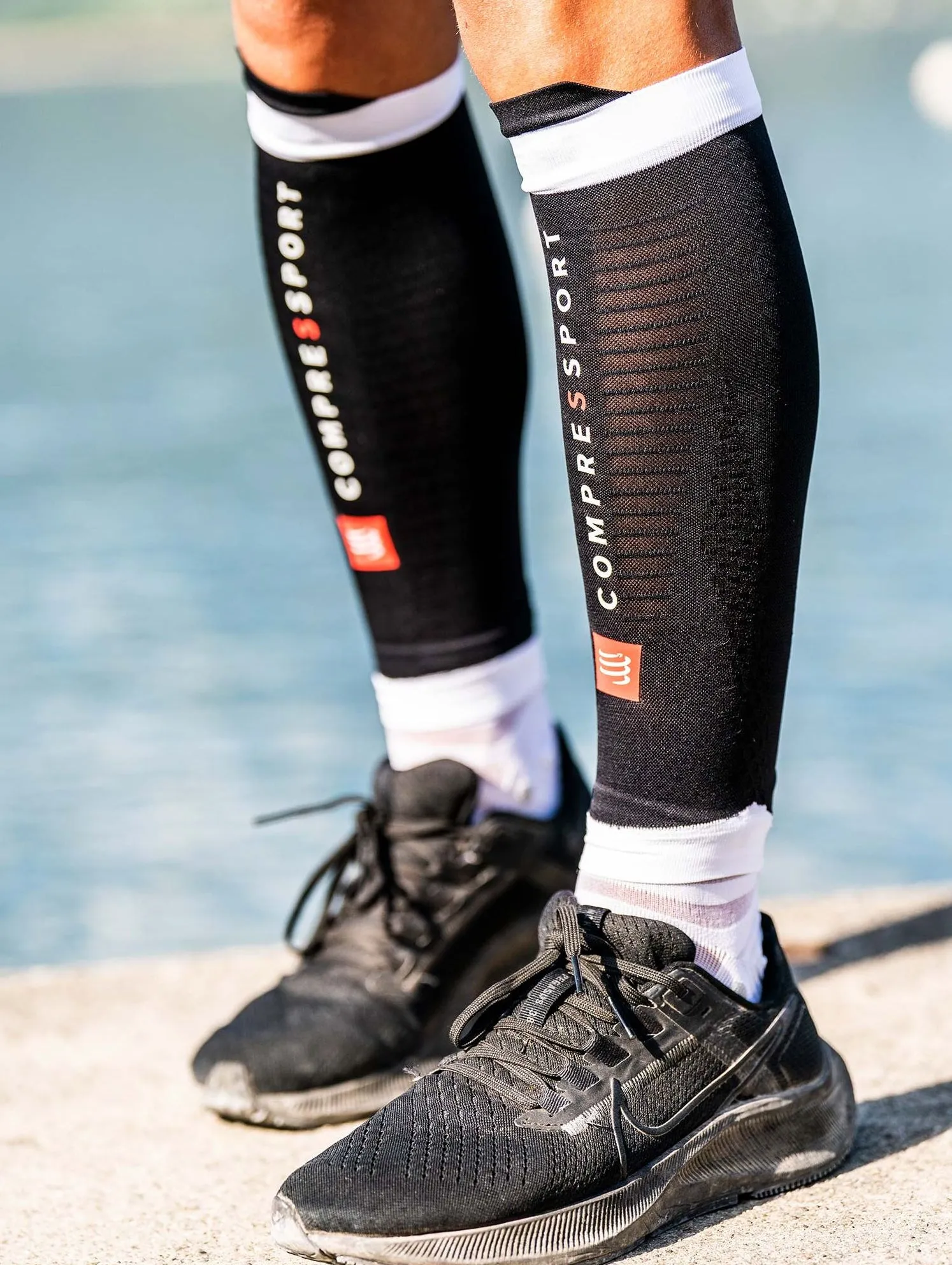 Compressport R2 3.0 Compression Calf Sleeves - Black