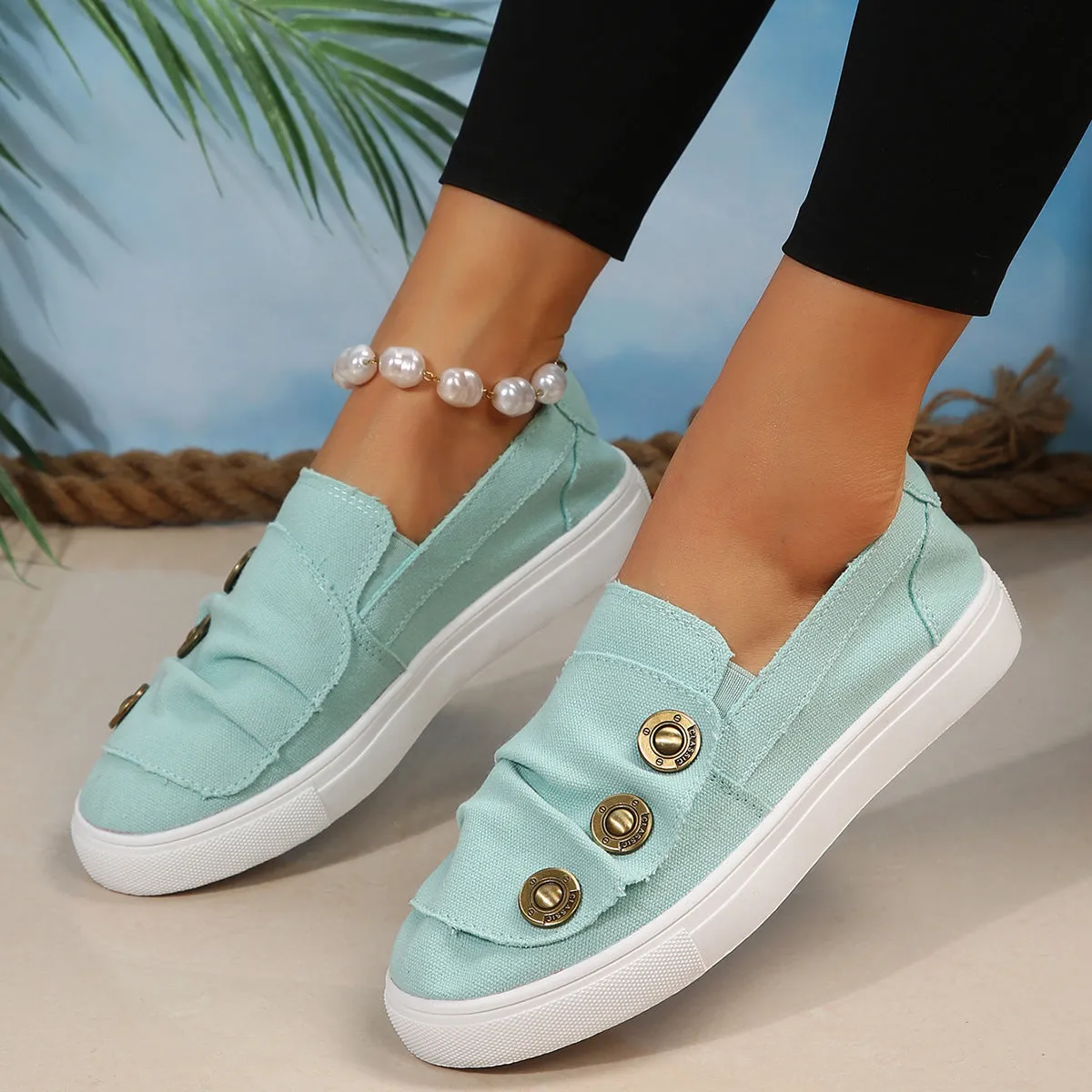 Creamtopmall Buttons canvas flat loafers