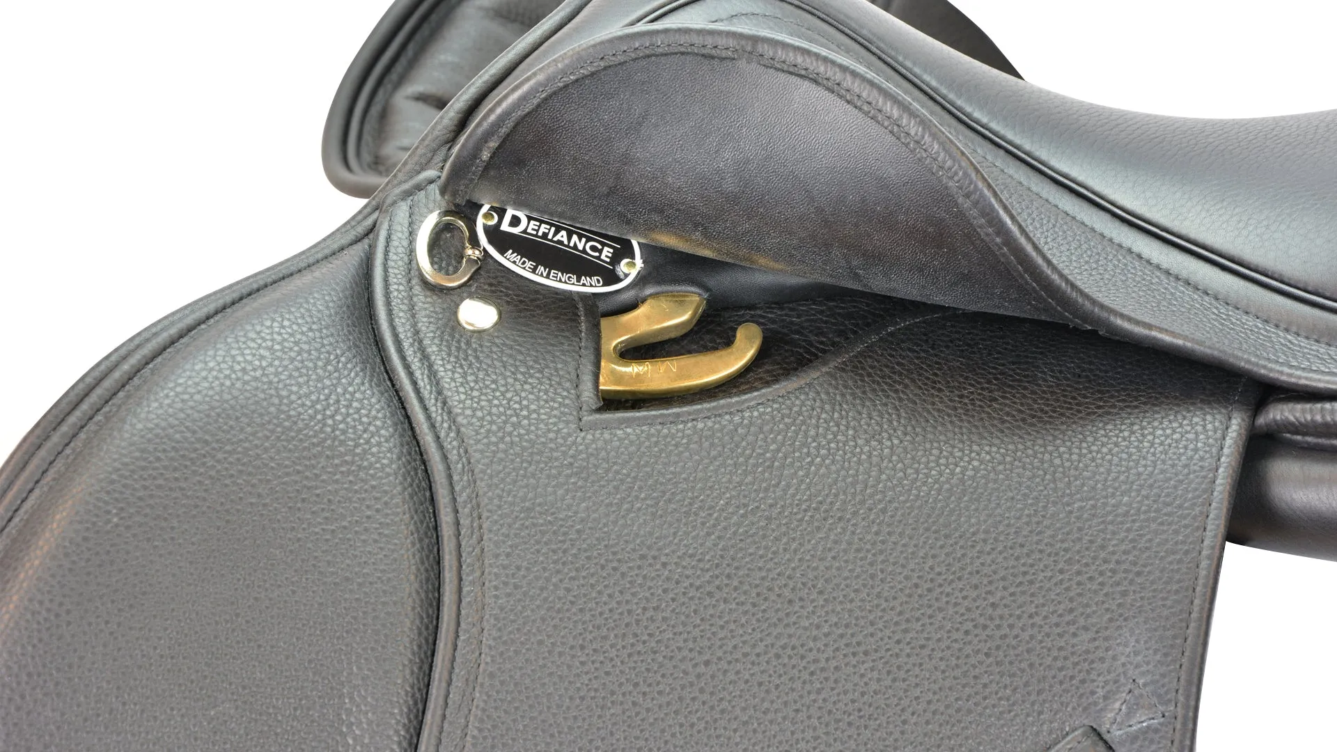 Defiance Force Jumping Saddle