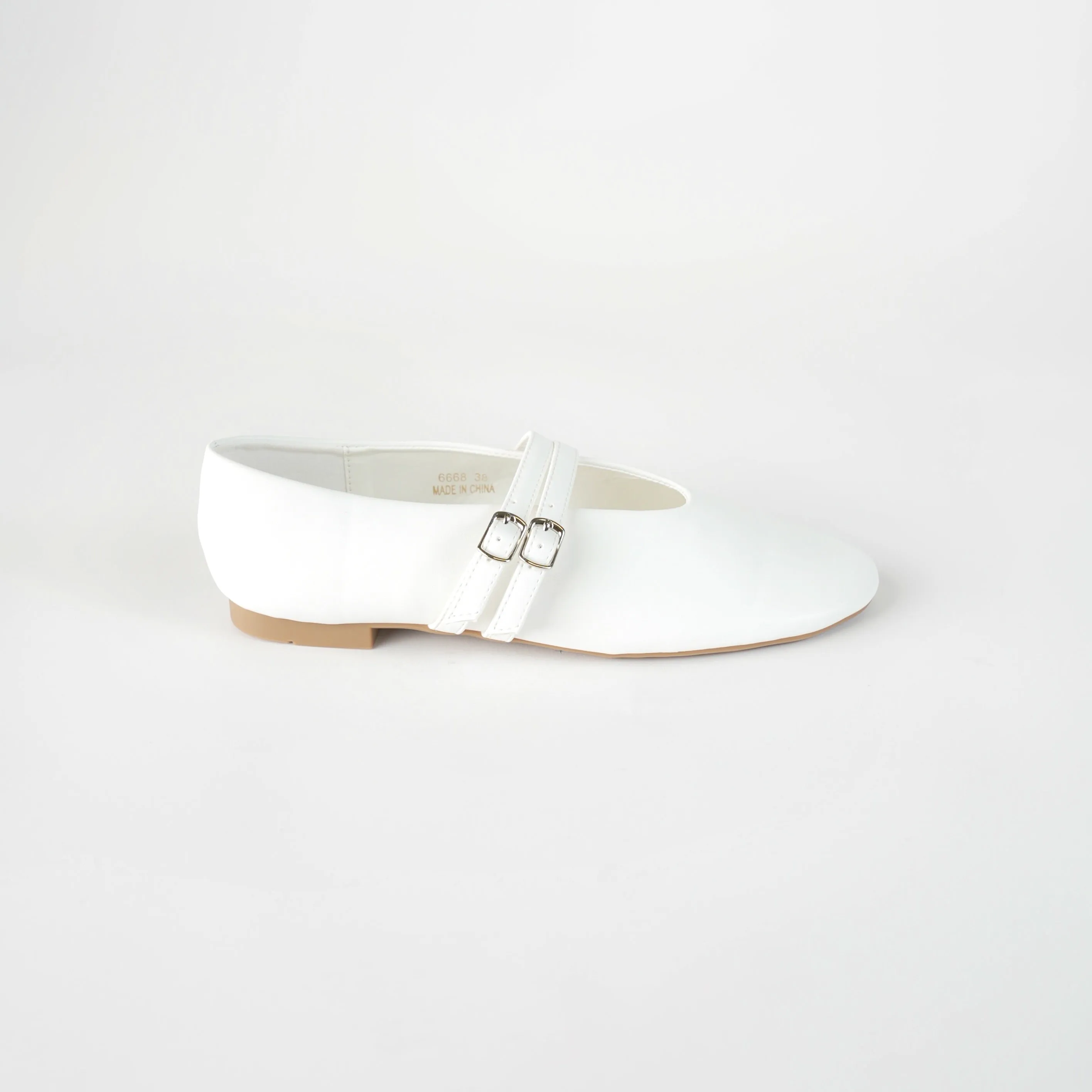 FLAT SHOE
