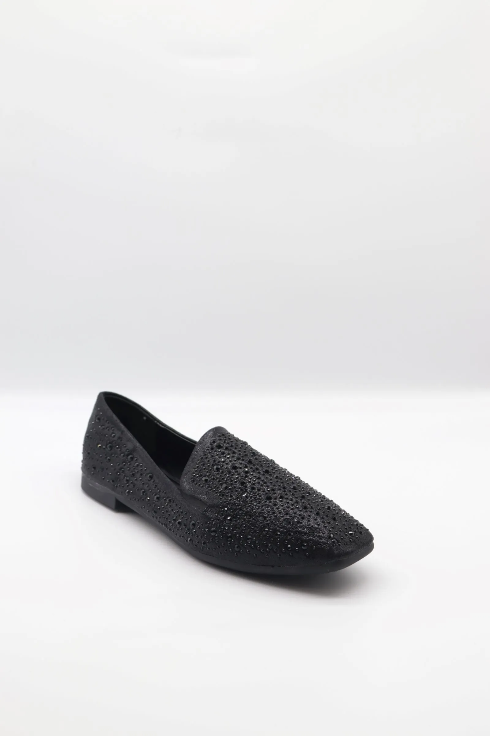 FLAT SHOE