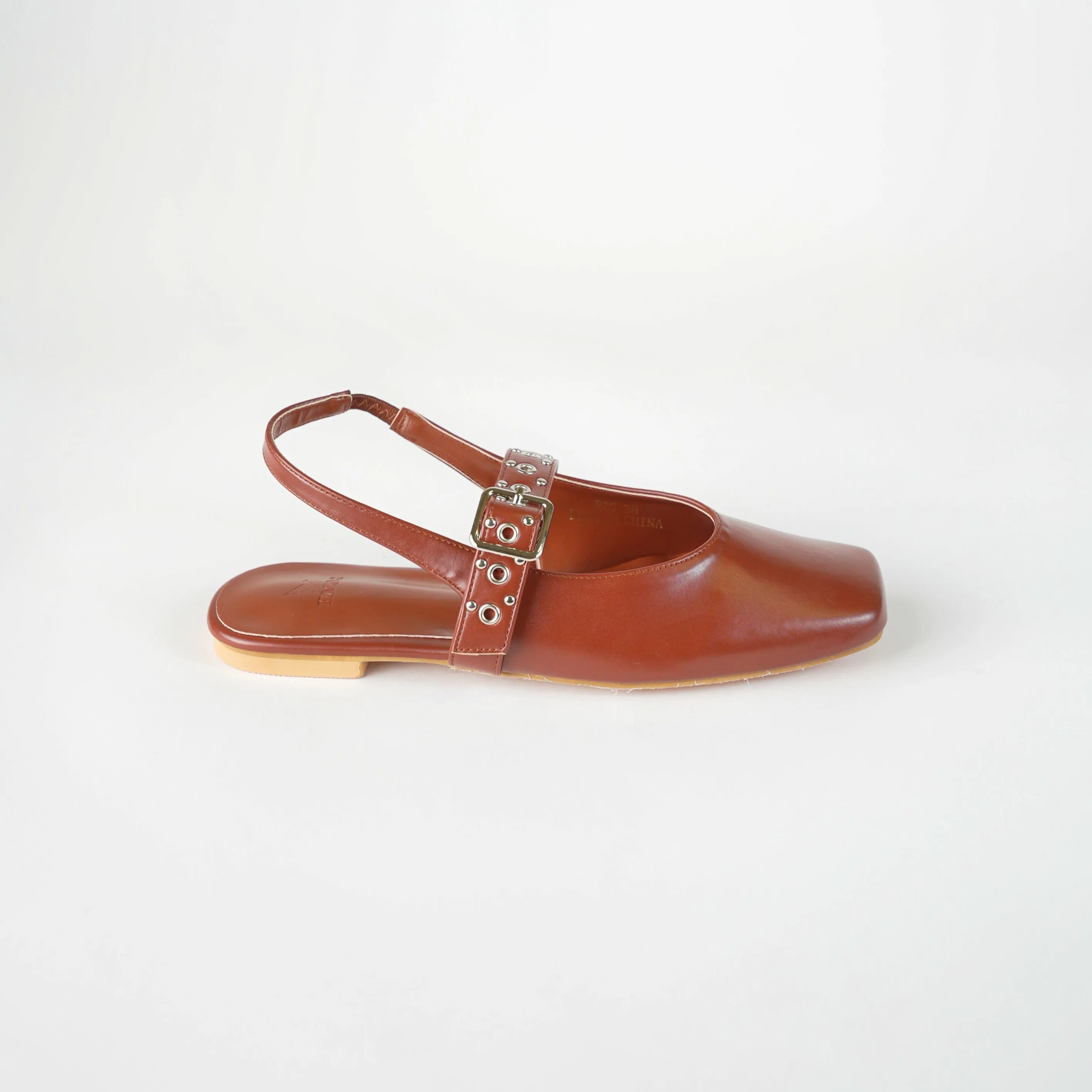 FLAT SHOE