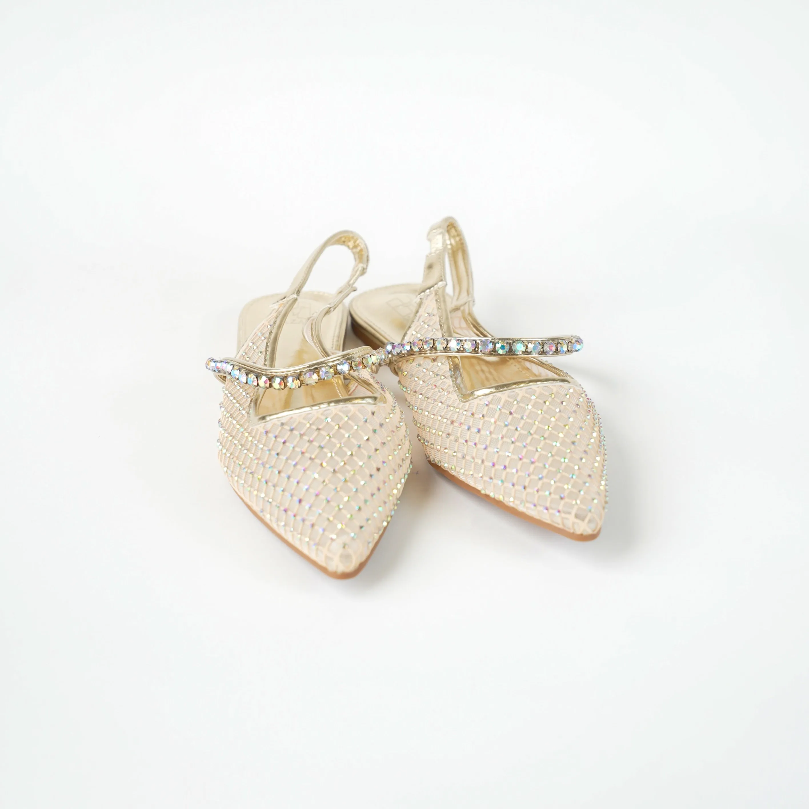 Flat shoe