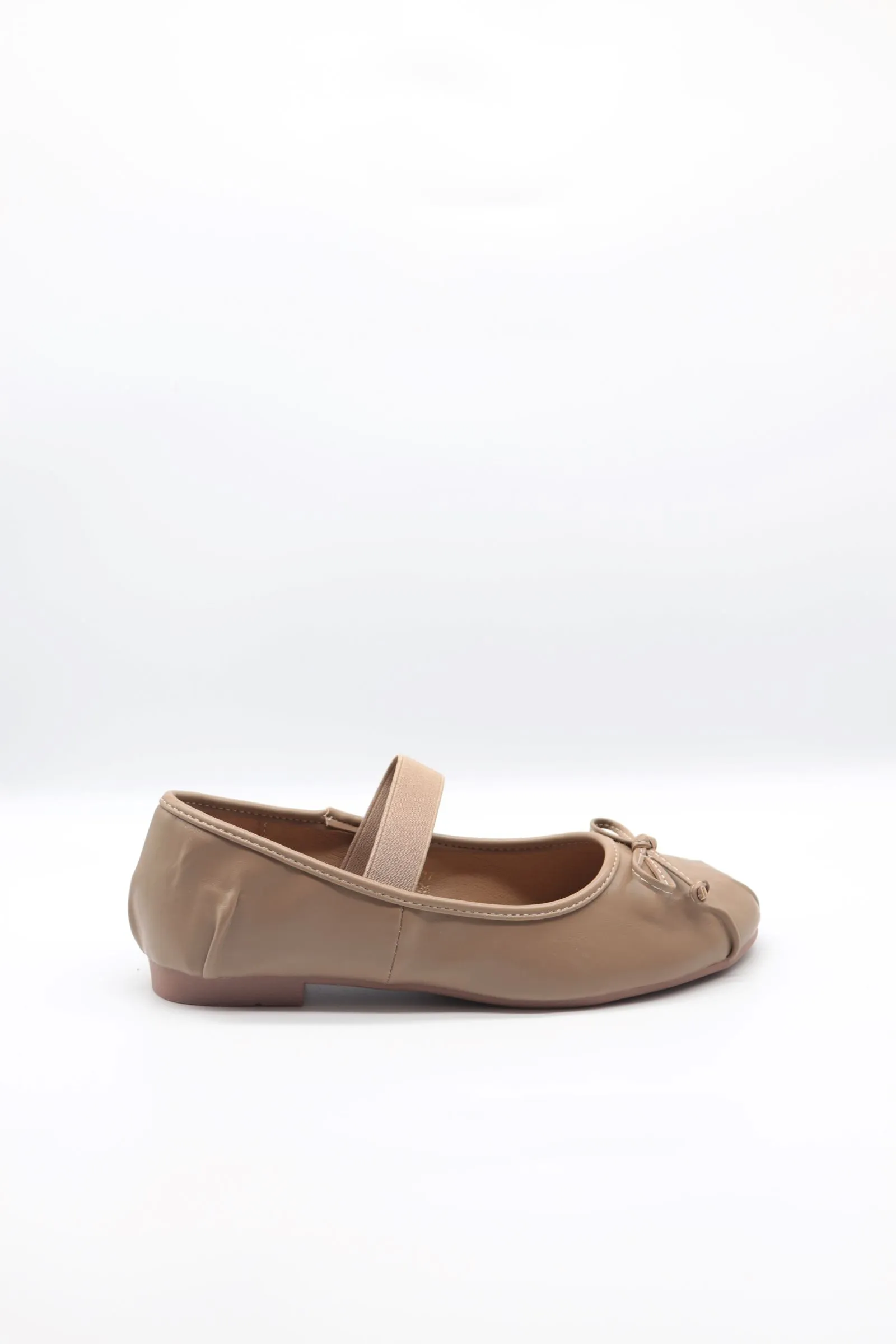 FLAT SHOE