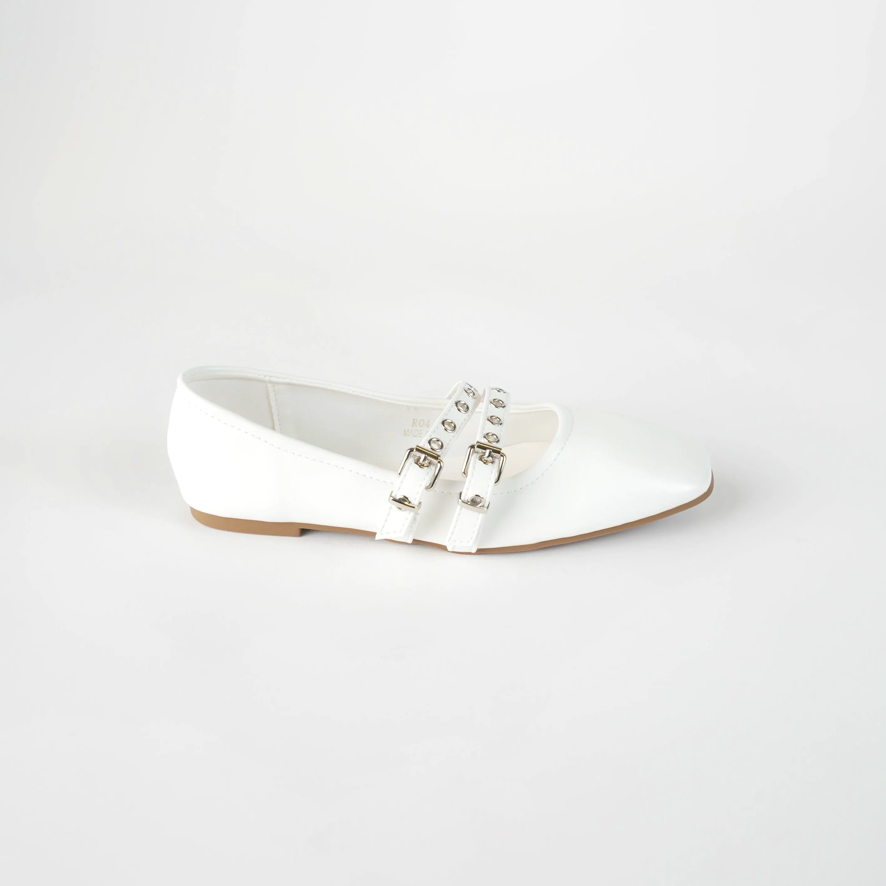 FLAT SHOE