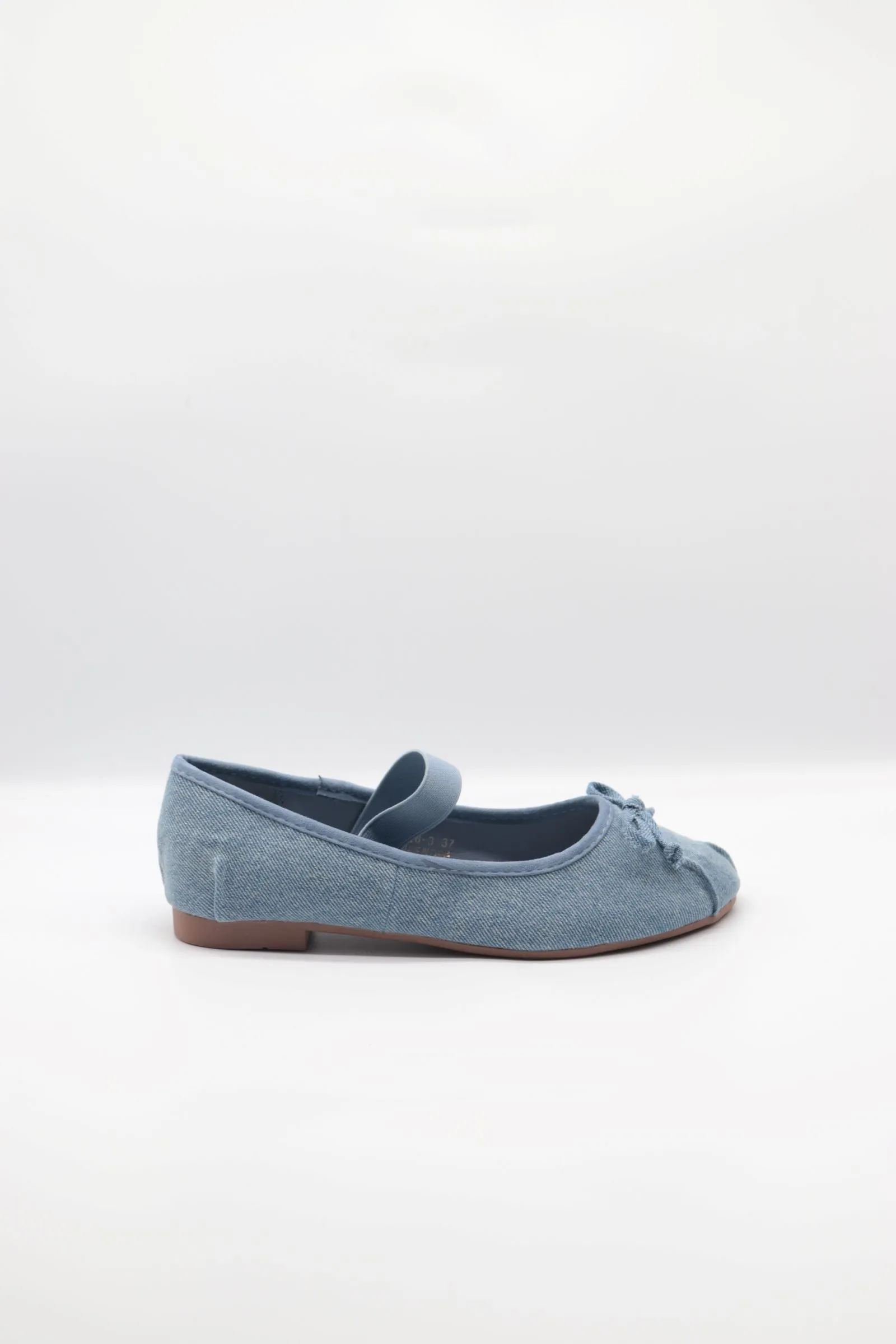 FLAT SHOE