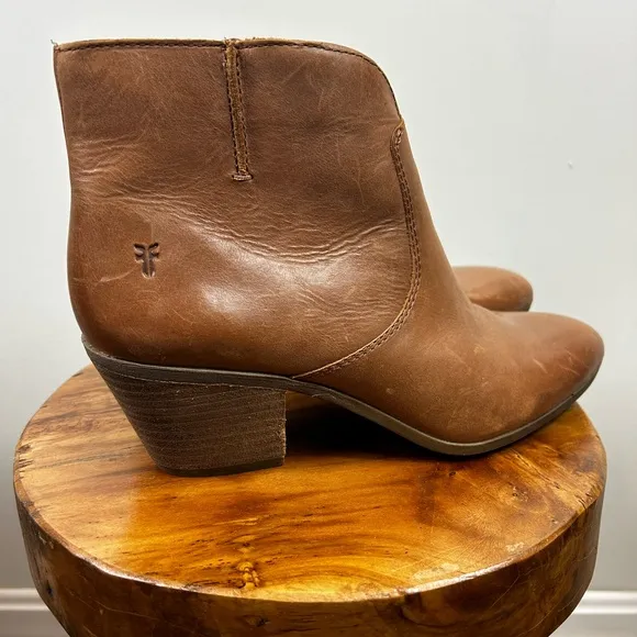 Frye Women’s Boots Jennifer Ankle Booties Brown Leather Size 8.5 M