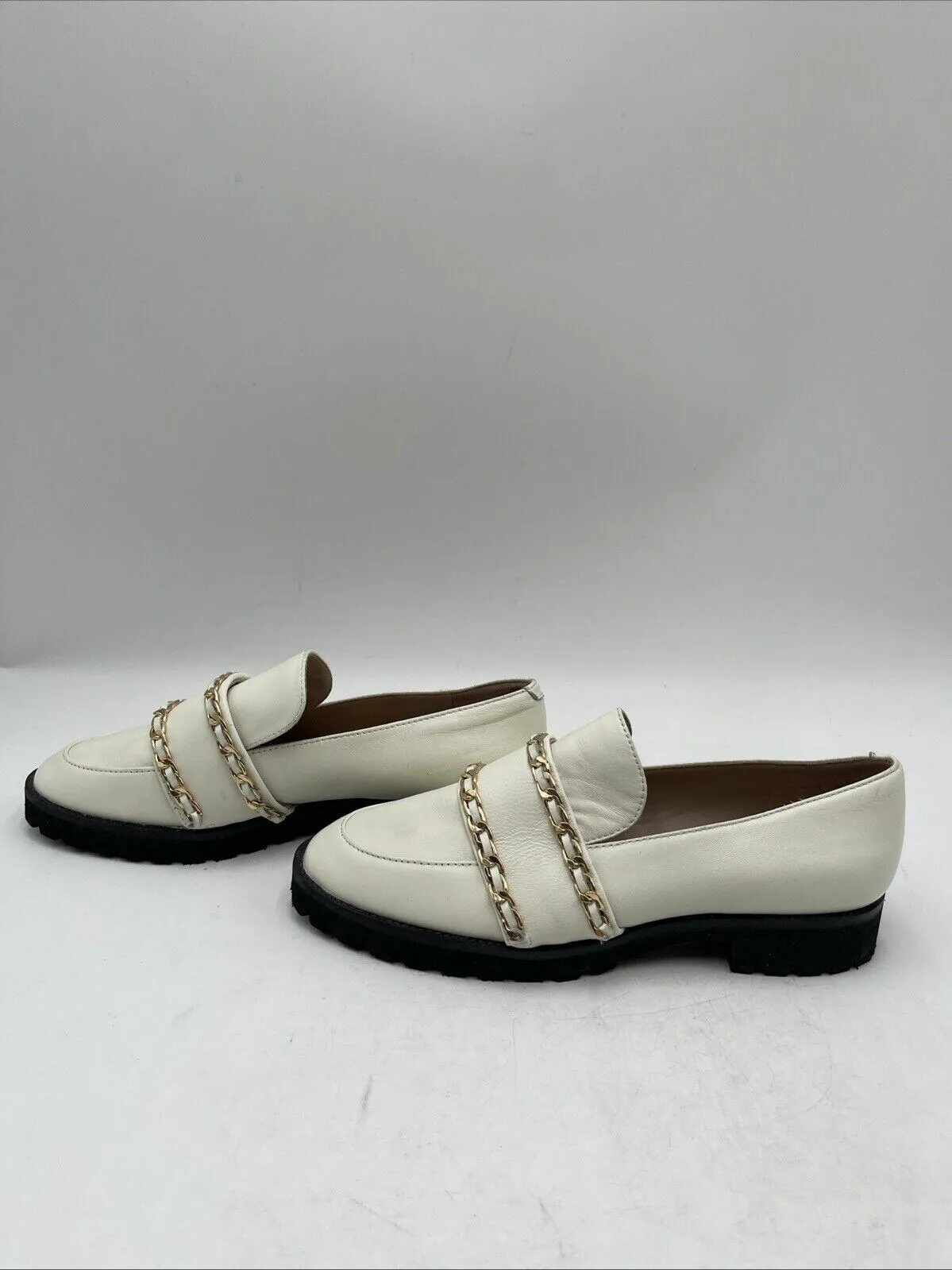 Karl Lagerfeld IRENE White Chain Embellished Leather Round Toe Loafers Size 6M - Very Good
