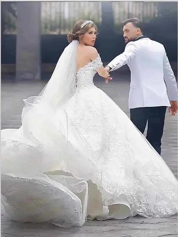 Lace Tulle Off Shoulder Short Sleeves Wedding Dresses Court Train Ball Gown