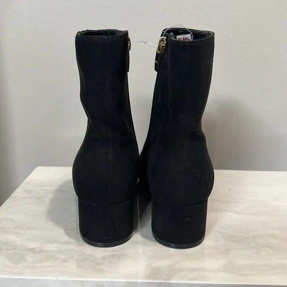 Marc Fisher Black Suede Pointy Toe Ankle Booties Size 6.5