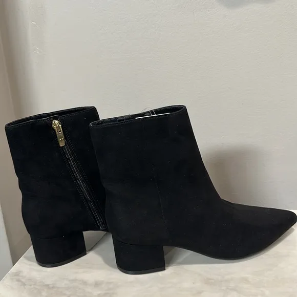 Marc Fisher Black Suede Pointy Toe Ankle Booties Size 6.5