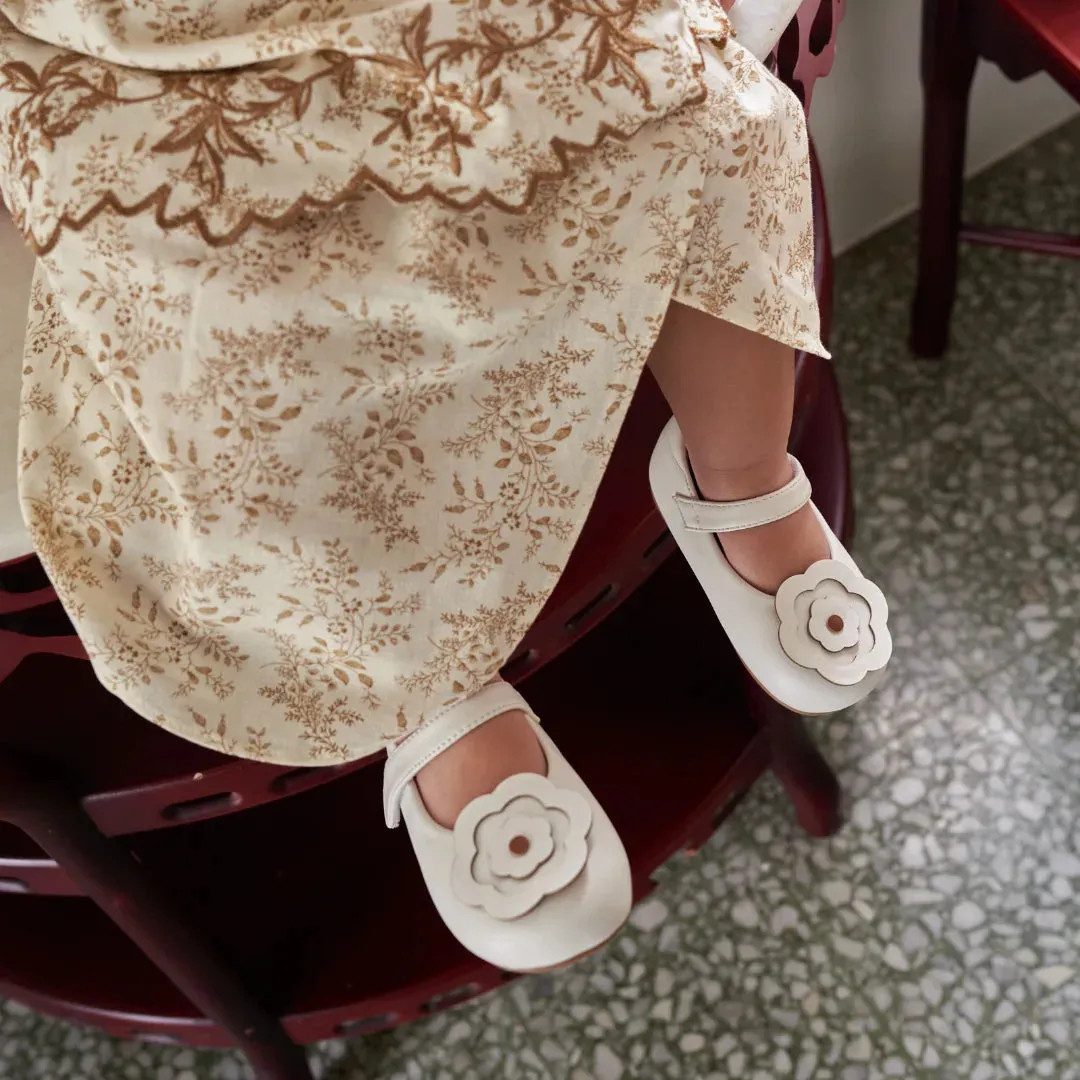 Mini Bloom Ballerina Flats in Hana White
