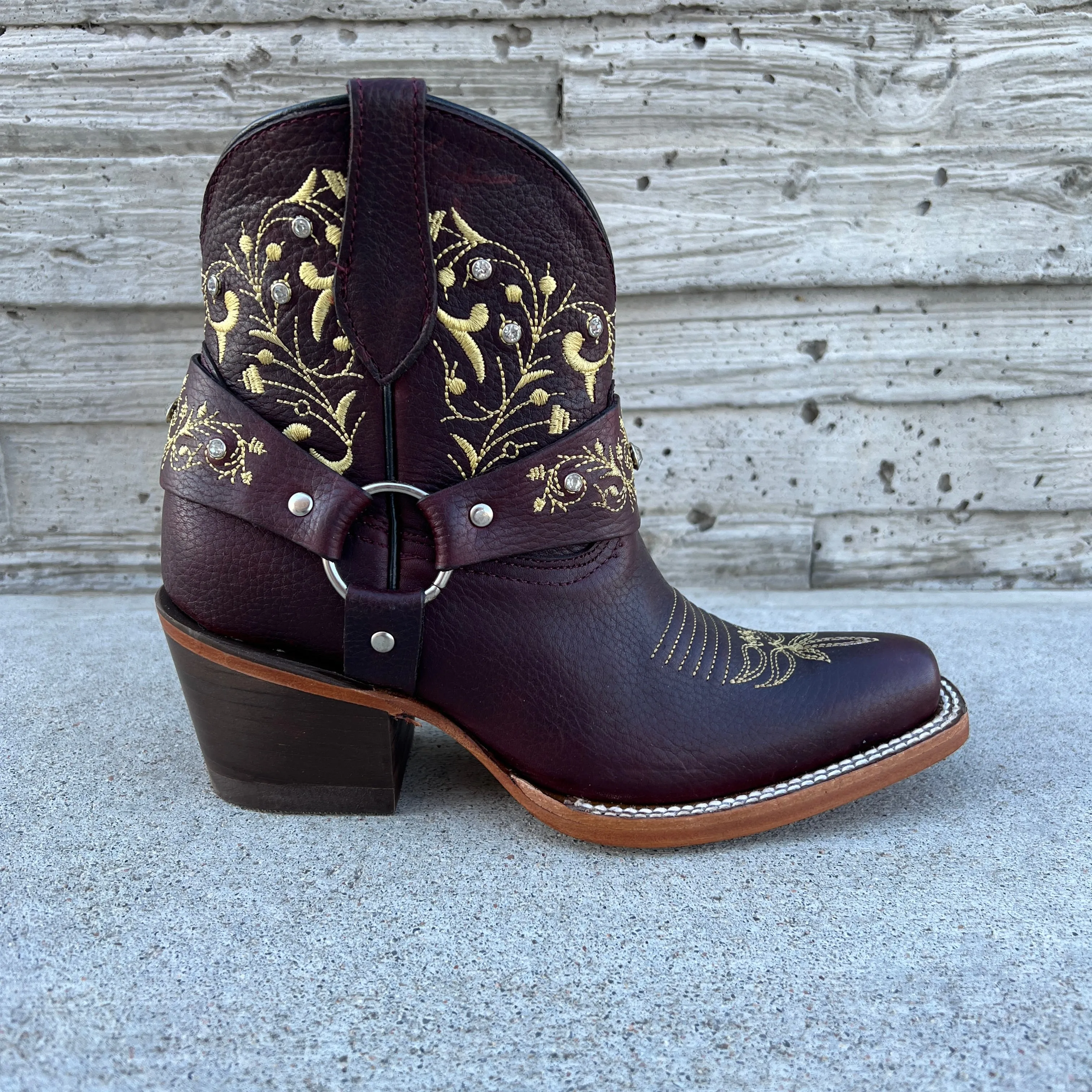 Women's Artillero Embroiderd Ankle Boots European Toe